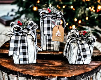 Christmas Gift Wrapping Theme: Black and White Buffalo Print & Green  Pinecones - Oak And James