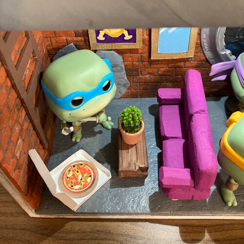 TMNT shops Lair Diorama for Teenage Mutant Ninja Turtles
