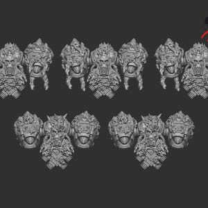 Peut inclure: Plusieurs bustes miniatures gris détaillés, avec des visages en forme de crâne et des détails mécaniques complexes. Les bustes sont disposés sur un fond gris foncé. Le logo CraftOMini est visible en haut à droite.