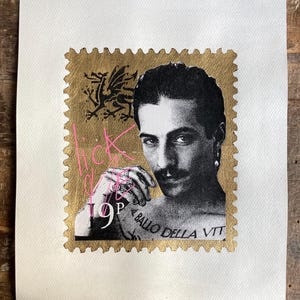 DAMIANO / Lick Me post-stamps Collezione d'arte / Pop Stars on Gold / Pop art contemporanea di Londra iconografia pubblicità commerciale poster Matt Youth