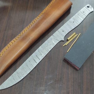 DIY Damascus Steel Knife Making Kit: Hunting Blade, Wood Handle, Leather Sheath