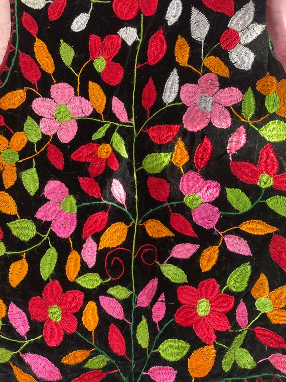 size M/L vintage 1970s Afghan waistcoat embroider… - image 4