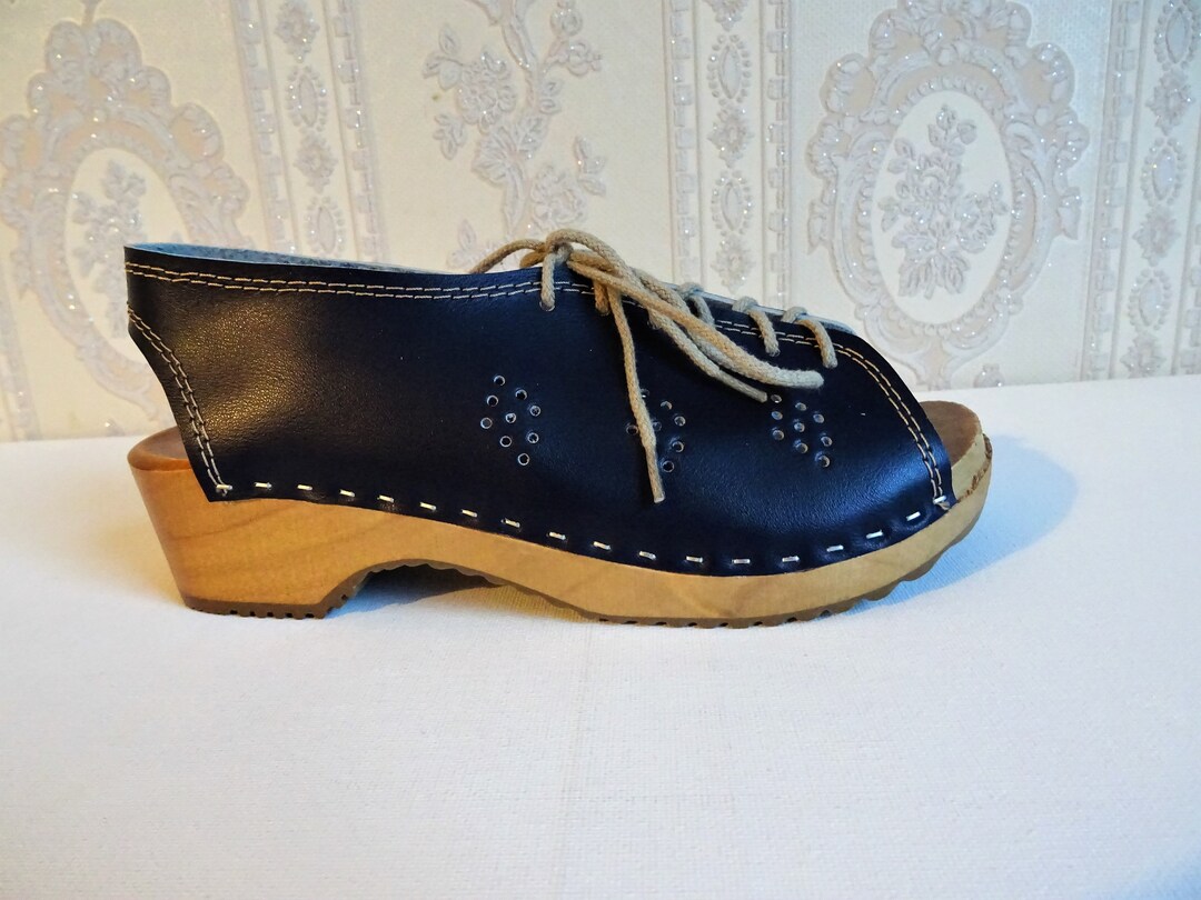navy clog