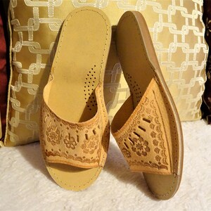 Women's leather slippers - very light - flats - Handmade for healty feet, breathable  natural leather Made in Poland Pantoffeln