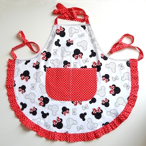 Minnie Maus Schürze - Handgemachte Retro Rot gepunktete Baumwolle Küchen Schürze mit Taschen, Disney Geschenk für Sie, Mutter, Frau