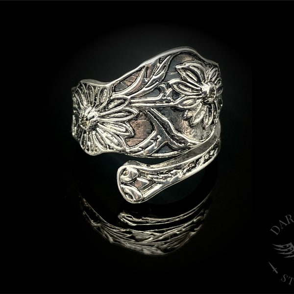 Floral flower Spoon Ring | Vintage style floral ring | Antique silver plated | Adjustable ring | Alternative Jewellery | Gift Bag | Free Del