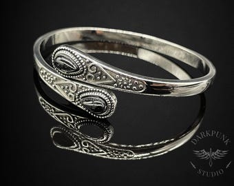 Black stone adjustable cuff bracelet / bangle | Gothic bracelet | bangle | Antique silver | Alternative Jewellery | Gift Bag | Free Delivery