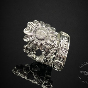 Floral Daisy Flower Spoon Ring | Vintage style ring | Antique silver plated| Adjustable Statement ring |Alternative Jewellery| Free Delivery