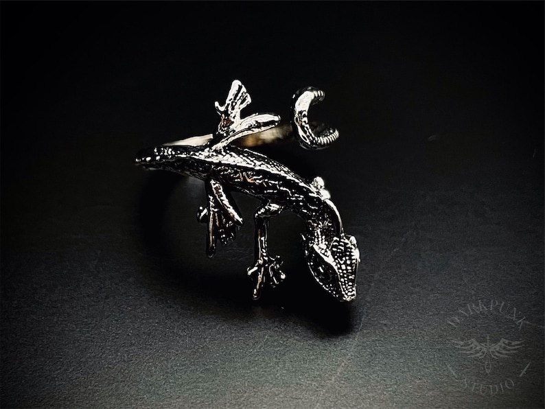 Adjustable Gecko Ring | Reptile | Spirit Animal ring | Antique silver | Witchy | Gothic | Alternative Jewellery | Gift Bag | Free Delivery image 4