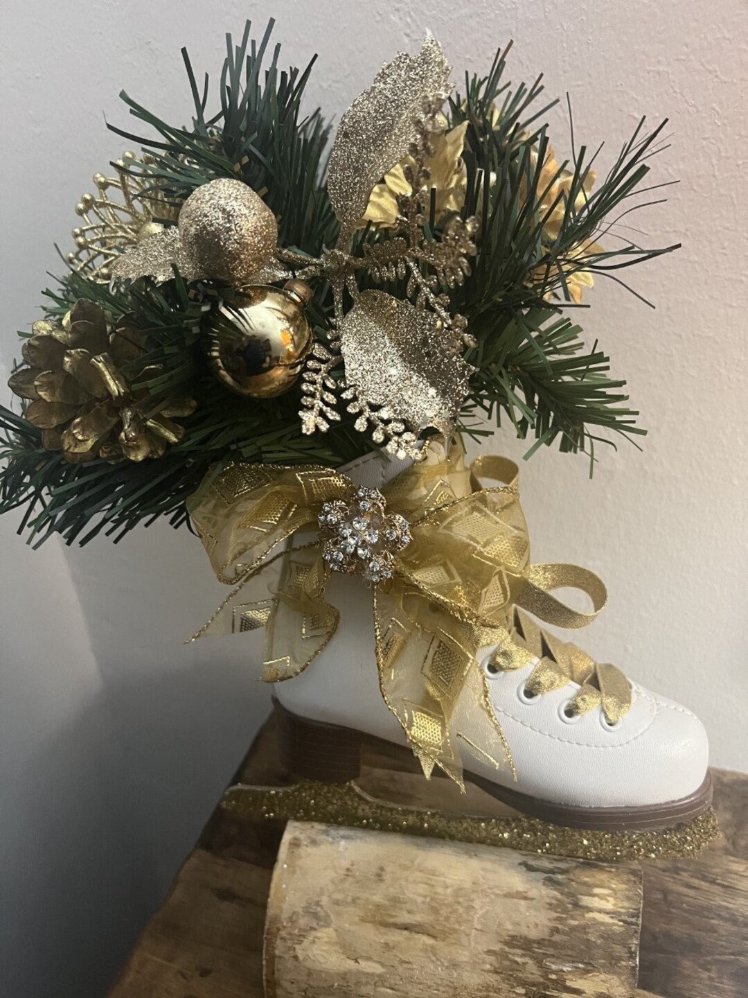 Vintage Ice Skate , Christmas Decoration, Wreath, Ice Skates, Sport