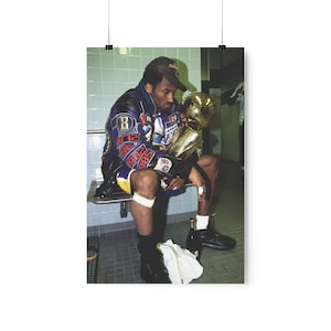 POSTER* Kobe Bryant Iconic Championship locker-room photo Premium Poster Print Wall Art