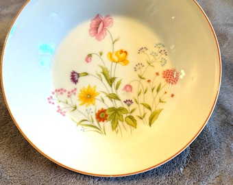 Sopa Mikasa Stratford Summer Melody en tazón individual