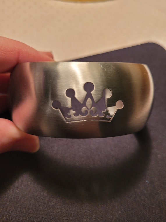 Crown Bracelet - Thick Crown Cut Bracelet
