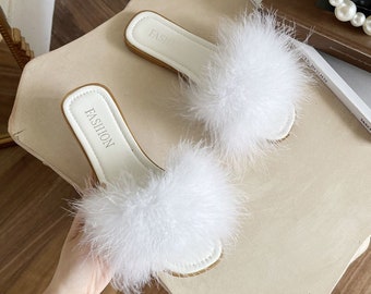Fluffy Bride or Bridesmaid Slippers | Custom Bridal Fur slippers as Bridesmaid Gifts Proposal | Wedding Slippers for Bridal Shower