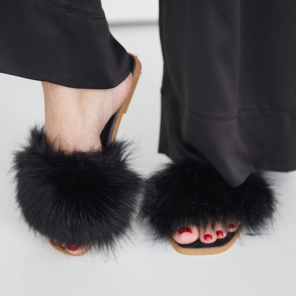 Black fluffy wedding slippers for Bride, Fur Mrs. slippers for Bachelorette party, Custom bridesmaids slippers as Bridesmaids gift