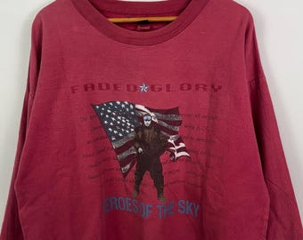 Vintage Faded Glory Heroes Of The Sky Red Crewneck Sweatshirt size Large