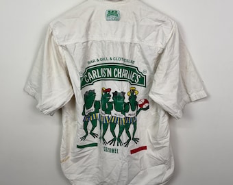 Vintage 90s Carlos N Charlie's Frogs Back Graphic Cozumel Mexico White Short Sleeve Button Up Shirt size Medium