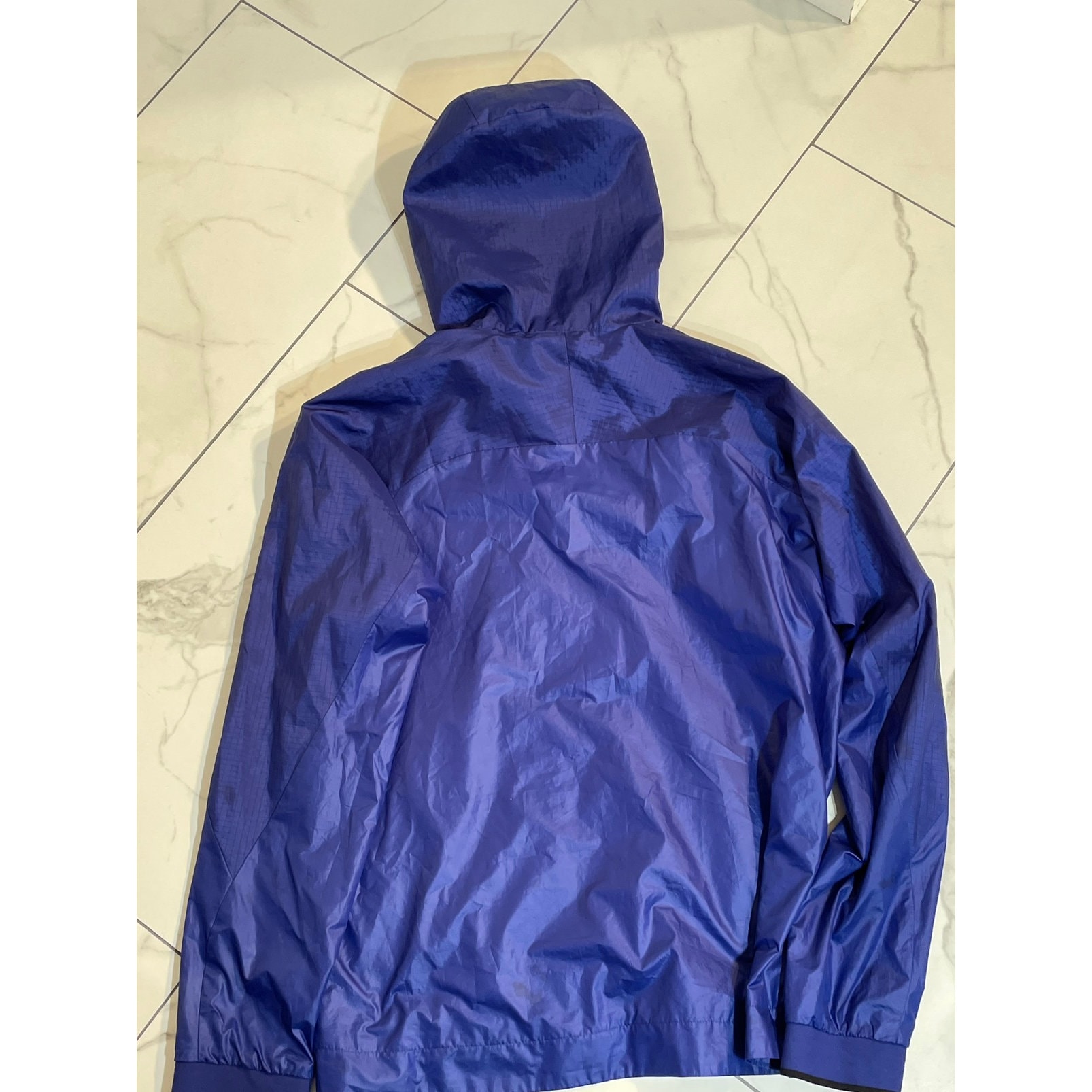 dri fit windbreaker
