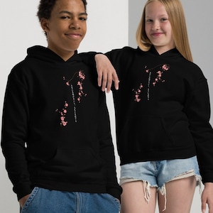 Moletom com capuz gráfico de flor de cerejeira e letras japonesas para jovens, moletom com estética infantil Sakura, streetwear japonês