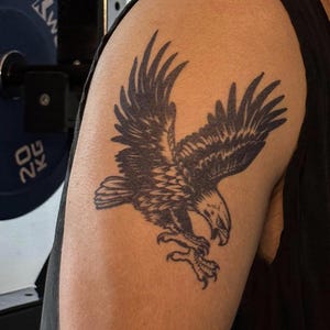 Semi Permanent Tattoo | Flying Eagle | Last up to 2 weeks | Vegan-Friendly | Gift Idea | Temporary Lasts 2 weeks | Halal |