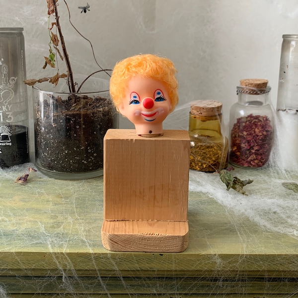 Doll Head Clown Face Makeup Statue Trophy Figurine Weird Decor