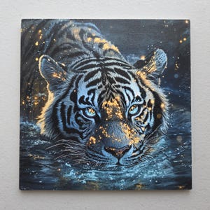 Eldflugetiger - 20x20 cm UV-tryck på MDF-panel - Original uppskalad bild