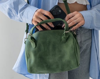 Sac crossbody en cuir avec fermeture éclair, mini sac crossbody en cuir, sac à bandoulière minimaliste, sac à main crossbody en cuir, petit sac en cuir femmes