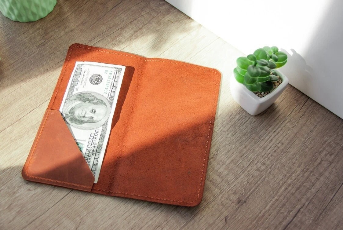 Buy Mens Leather Bifold Wallets Men Wallet Credit/id Card Receipt Photo  Holder Coin Purse Vintage Purses Solid Color Small Money Bag Online in  India - Etsy