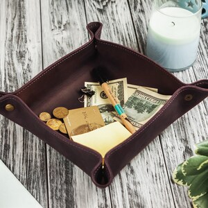 Leather valet tray,Office desk organizer,Catch all tray,Personalized valet tray,Personalized catchall tray,Leather desk caddy