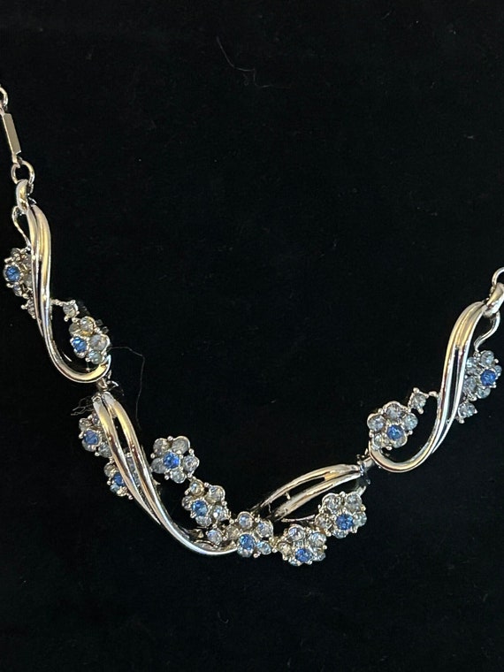 J219S  Vintage Coro Cobalt Blue Flowers necklace.