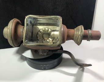 VM289S. Antique 1890 Carriage or Buggy Gas Lantern