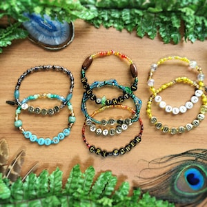 Benutzerdefinierte MUSIK FREUNDSCHAFT ARMBÄNDER - Song inspirierte personalisierte & vorgefertigte Perlen Schmuck für Konzerte und Musik Festival Outfits