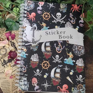 Pirate Seafarers Stickerbook: Reusable Adventure