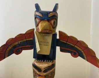 ヴィンテージ手彫り木製トーテムポール：北西部先住民アート（17.6