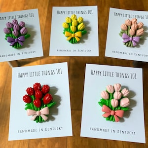 Tulip Bouquet Pinback Badge, Tulip Bouquet Brooch, Tulip Lover Gift, Flower Lovers, Mother's Day Gift, Spring Gift, Free Gift