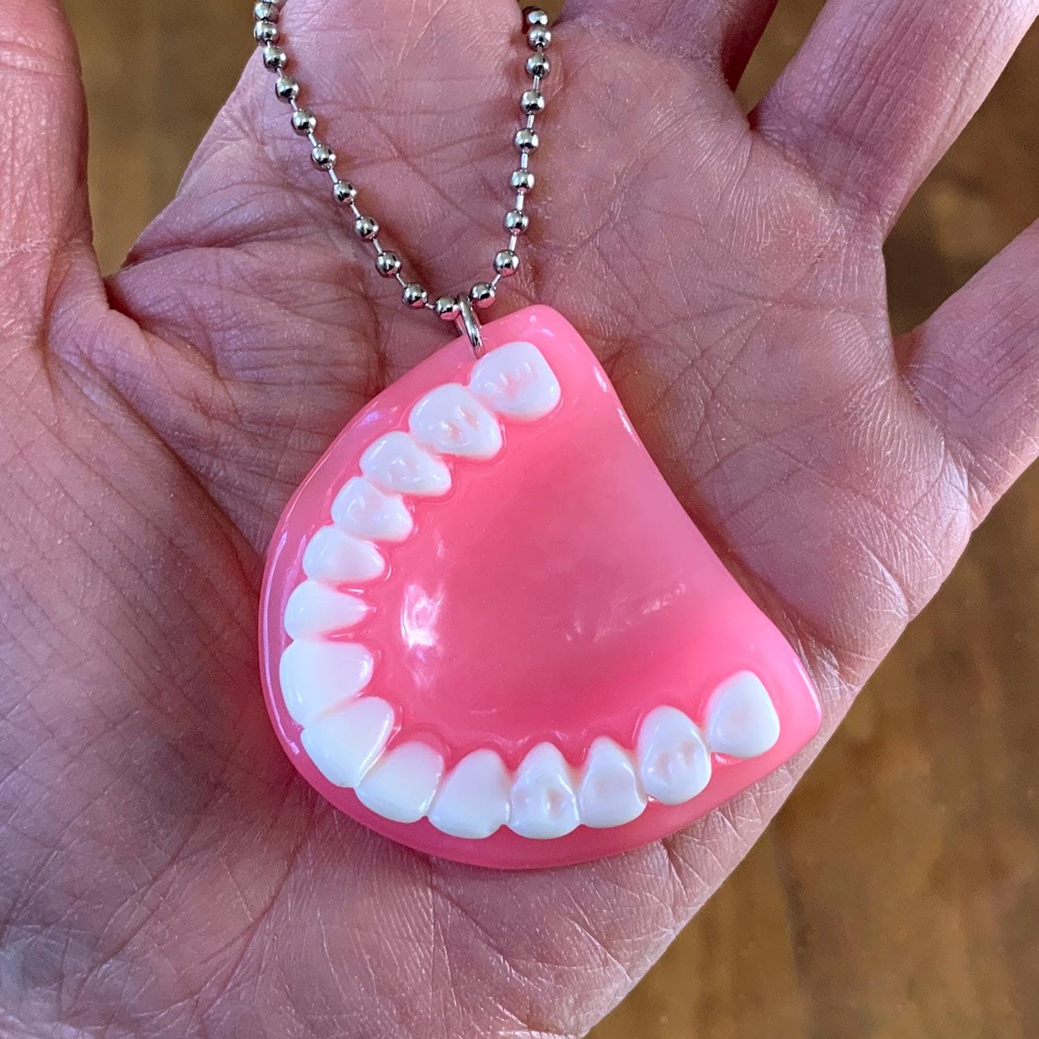 Denture keychain - Etsy 日本