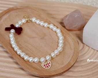 Pet Pearl Necklace Collar with Red Heart Pendant for Dog and Cat | Pet Accessories | Pet Fashion | Neckwear | Pet Jewelry | Pet Gift