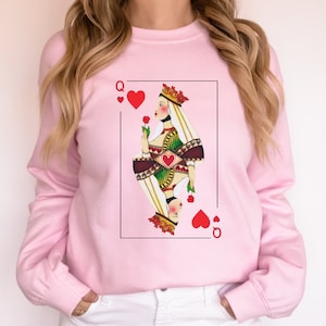 Vintage Queen of Hearts Crewneck, Oversized Style Women&#39;s Sweatshirt, Feminist Tee, Playing Cards, Gift for her , Valentine Sweater