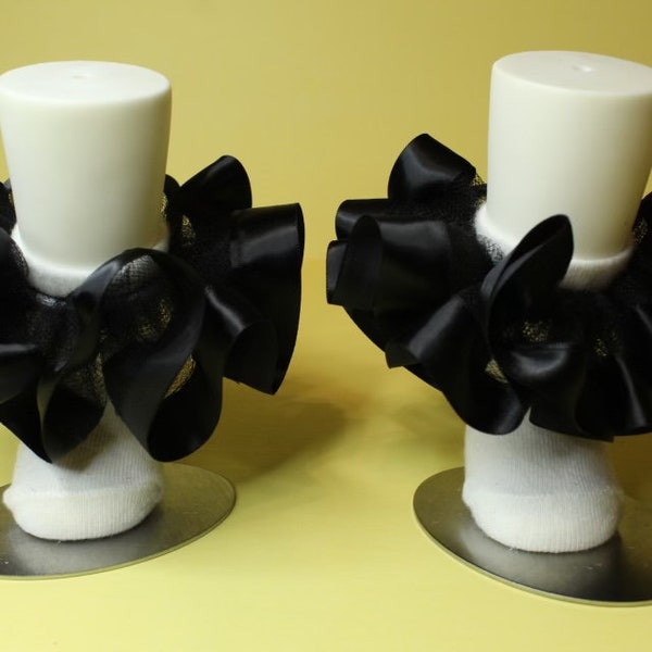 Black ruffles