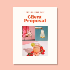 K&ouml;nnte beinhalten: Eine wei&szlig;e Vorlage f&uuml;r ein Kundenangebot mit orangefarbenem Text, der YOUR BUSINESS NAME und Client Proposal lautet. Es enth&auml;lt drei Fotoeinsch&uuml;be: eine Person in rosa Kleidung, ein Netzbeutel mit Obst und ein Glas mit einem rosa Getr&auml;nk.