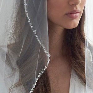 Pearl Beaded Wedding Veil, Beaded Edge Veil, Soft Tulle Veil, White/Ivory Fingertip Veil, Pearl Cathedral Bridal veil, Floor Length Veil