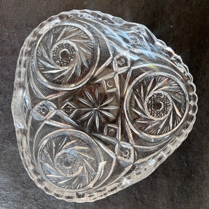 McKee Glass Co. “Aztec” / EAPG / 1904 - 1915 / serving dish