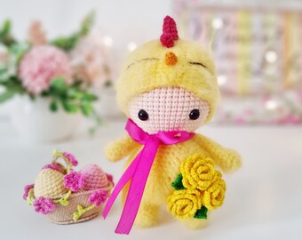 Patrón de pollito amigurumi de ganchillo: Juguete de Pascua con cesta para huevos (Patrón PDF)