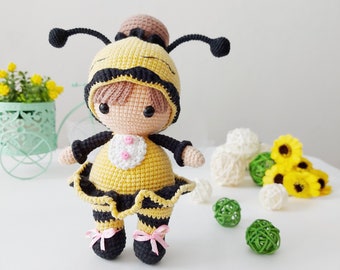 Crochet Bee Amigurumi Doll Pattern – 20cm Spring Toy (PDF file)
