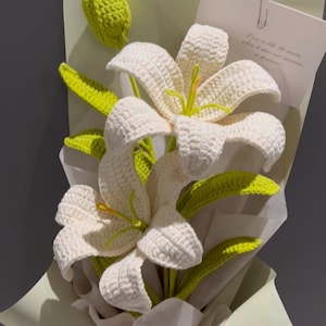 Finished product, crocheted bouquet, crocheted flowers, crocheted lily bouquet,