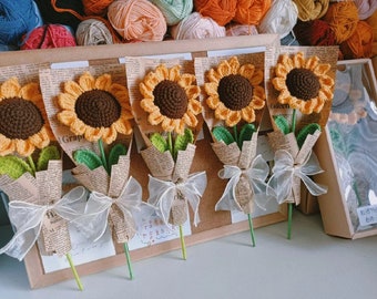 mother's day gift，crochet flowers, handmade bouquet, crochet bouquet, anniversary gift, handmade flowers, birthday gift, handmade gift