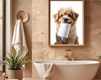 Puede incluir: En un baño de tonos neutros, un marco muestra un perro marrón claro sosteniendo un rollo de papel higiénico. Debajo, una bañera blanca se encuentra sobre una alfombra beige.