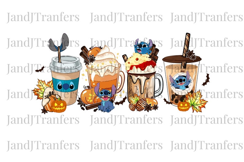 以下が含まれることがあります： スティッチのキャラクターデザインが施された、秋のテーマの飲み物4つ。飲み物は、パンプキン スパイス ラテ、キャラメル マキアート、チョコレート ミルクシェイク、ボバティー。それぞれの飲み物には、かわいいスティッチのキャラクターが描かれており、秋の葉、カボチャ、シナモンスティックで飾られています。
