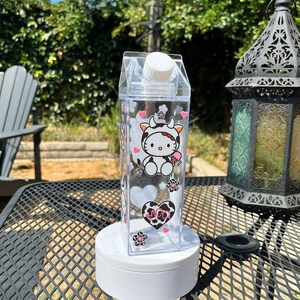 17 oz. Kitty in Cow Costume Glass Can Cup/Tumbler with bamboo lid and straw | Kitty Lover | ramen lover | Great Gift | Gift for kids.