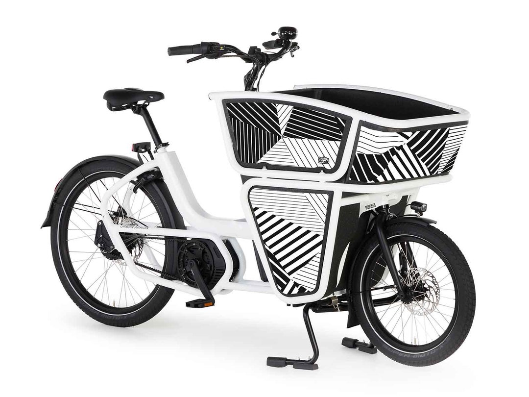 Urban arrow shorty kind hotsell